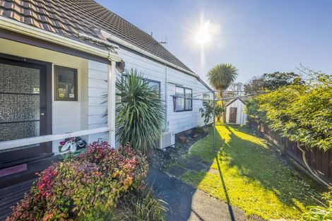 Photo of property in 2/5 Gloaming Place, Conifer Grove, Takanini, 2112