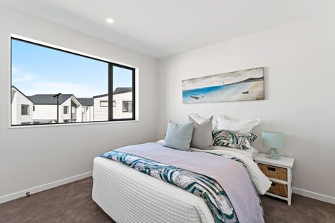 Photo of property in 10 Babos Avenue, Kumeu, 0810