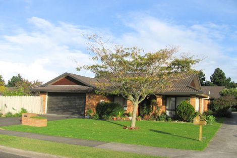Photo of property in 1/6 Marbeth Court, Botany Downs, Auckland, 2010