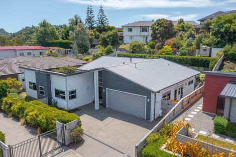 Photo of property in 26 Flotilla Place, Whitby, Porirua, 5024