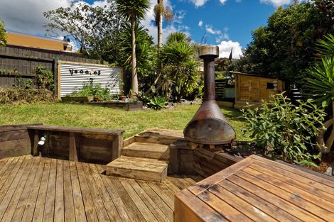 Photo of property in 10a Kashmir Road, Glen Eden, Auckland, 0602