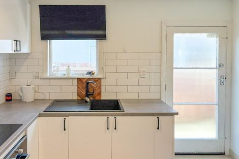 Photo of property in 8 Packe Street, Edgeware, Christchurch, 8013