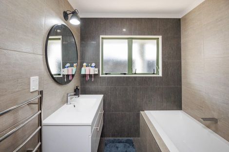 Photo of property in 82 James Line, Kelvin Grove, Palmerston North, 4414