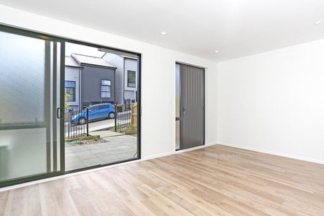 Photo of property in 13 Tokai Place, Glen Eden, 0602