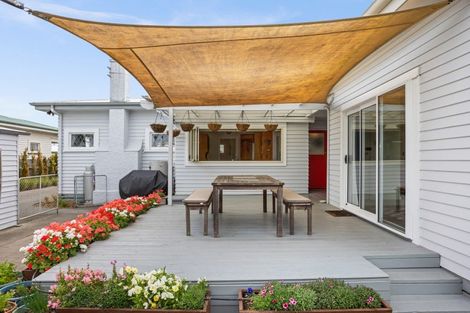 Photo of property in 708 Duke Street, Mahora, Hastings, 4120