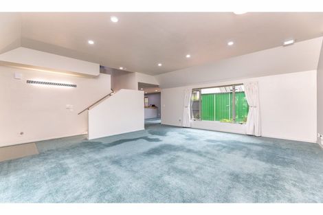 Photo of property in 28 Brockworth Place, Riccarton, Christchurch, 8011