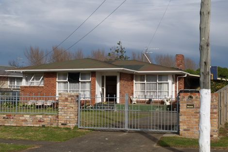 Photo of property in 28 Steven Street, Mangere East, Auckland, 2024