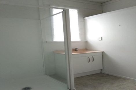 Photo of property in 2/5 Scotts Road, Manurewa East, Auckland, 2102