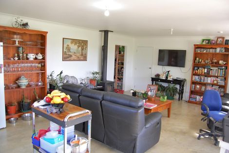 Photo of property in Dunkerron Farm, 852 Oneriri Road, Kaiwaka, 0573