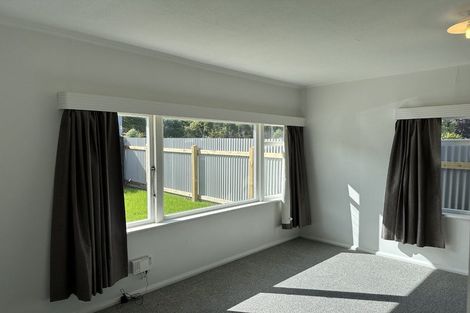 Photo of property in 126 Main Road, Waikanae, 5036