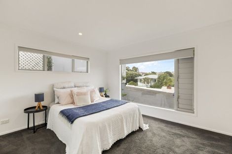 Photo of property in 26 Birdwood Avenue, Moturoa, New Plymouth, 4310