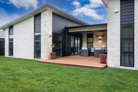 Photo of property in 28 Pinehurst Crescent, Morrinsville, 3300