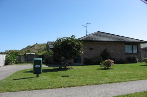Photo of property in 95 Makarini Street, Paraparaumu, 5032