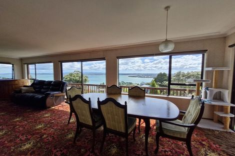 Photo of property in 4 Mayall Avenue, Beach Haven, Auckland, 0626
