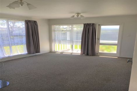 Photo of property in 28 Rena Place, West Harbour, Auckland, 0618