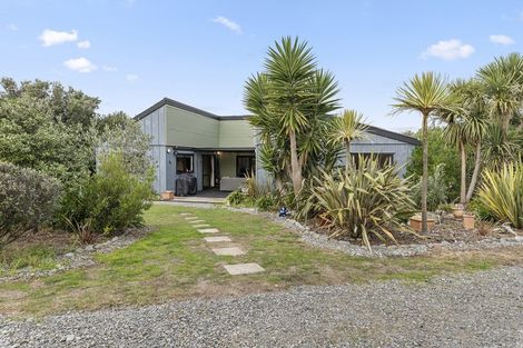 Photo of property in 13 Sylvia Way, Te Horo Beach, Otaki, 5581
