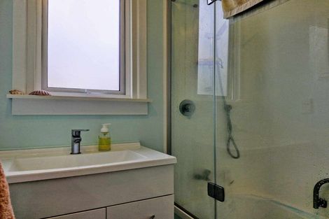 Photo of property in 7 Tarahua Road, Vogeltown, New Plymouth, 4310