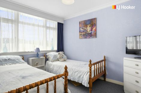 Photo of property in 121 Larnach Road, Vauxhall, Dunedin, 9013