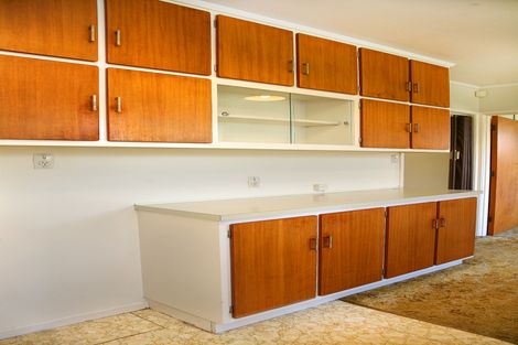 Photo of property in 2/55 Orams Road, Hillpark, Auckland, 2102