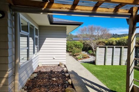 Photo of property in 4 Flotilla Place, Whitby, Porirua, 5024