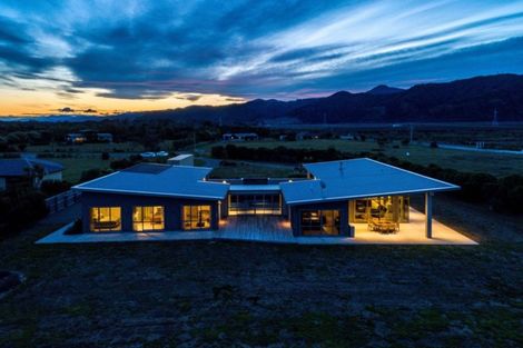 Photo of property in 18 Shoreline Place, Rarangi, Blenheim, 7273