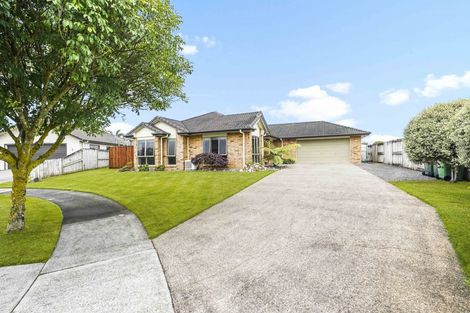 Photo of property in 17 Cranmer Close, Rototuna North, Hamilton, 3210