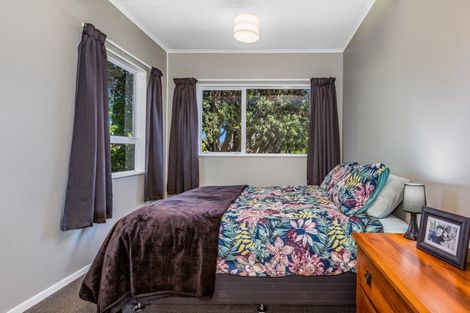 Photo of property in 33 Margaret Road, Raumati Beach, Paraparaumu, 5032