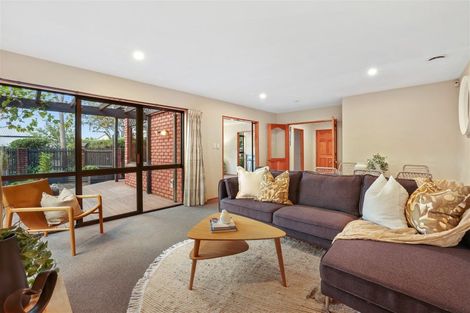 Photo of property in 80 Apsley Drive, Avonhead, Christchurch, 8042