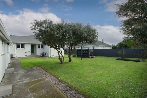 Photo of property in 15 Severn Terrace, Roslyn, Palmerston North, 4414