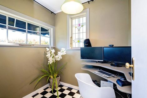 Photo of property in 7 Cobden Lane, Bluff Hill, Napier, 4110