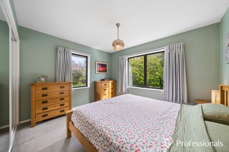 Photo of property in 136 Plateau Road, Te Marua, Upper Hutt, 5018