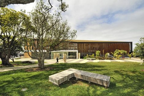 Photo of property in 12/27 Mokoia Road, Birkenhead, Auckland, 0626