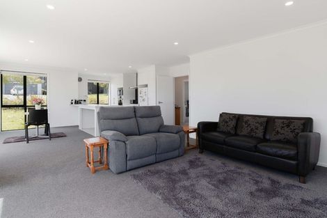 Photo of property in 11 Stingray Drive, Omokoroa, 3114