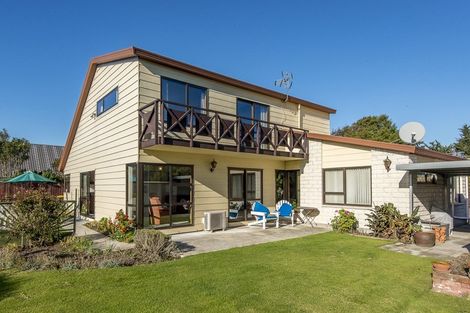 Photo of property in 121 Winters Road, Mairehau, Christchurch, 8052
