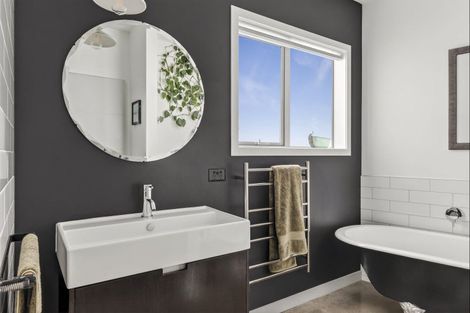 Photo of property in 33 Jarrett Terrace, Leamington, Cambridge, 3432