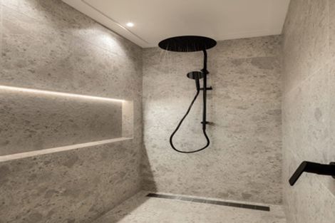 Photo of property in 71 Oak Road, Poraiti, Napier, 4112