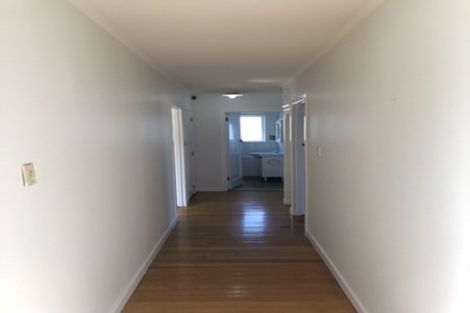 Photo of property in 5c Mountain Road, Mount Wellington, Auckland, 1072