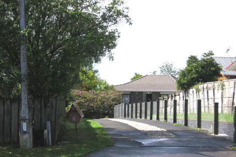 Photo of property in 9 Denver Avenue, Sunnyvale, Auckland, 0612