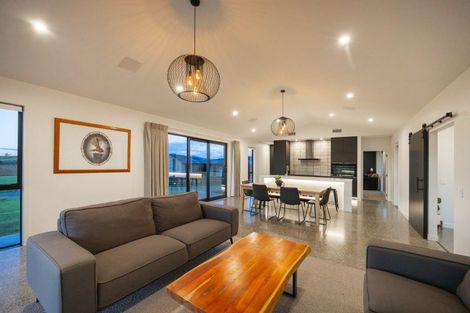 Photo of property in 3 Castlebridge Lane, Aokautere, Palmerston North, 4471