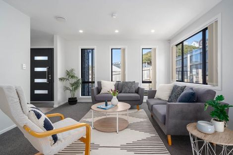 Photo of property in 11 Topsail Way, Whitby, Porirua, 5024
