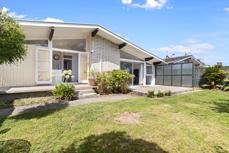 Photo of property in 17 Sherwood Drive, Pukete, Hamilton, 3200