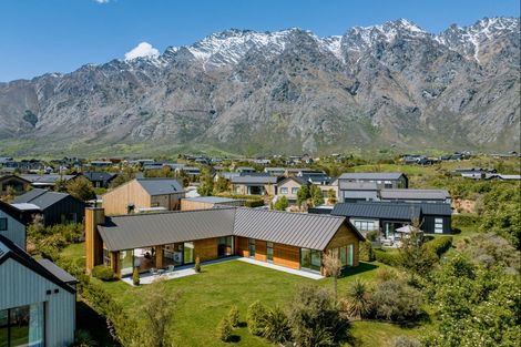 Photo of property in 4 Durness Court, Jacks Point, Queenstown, 9371