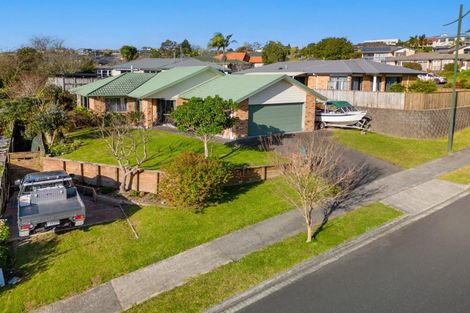 Photo of property in 5 Oteki Park Drive, Welcome Bay, Tauranga, 3112