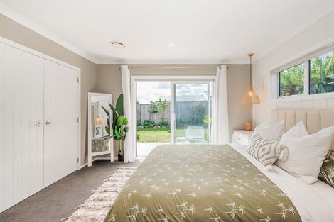 Photo of property in 10 Mahia Lane, Waikanae, 5036