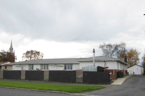 Photo of property in 6 High Street, Milton, 9220