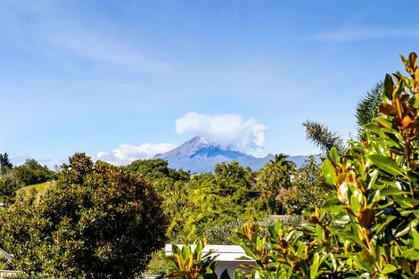 Photo of property in 15c Anderson Way, Highlands Park, New Plymouth, 4312