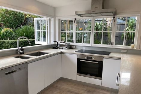 Photo of property in 17 Wyoming Avenue, Murrays Bay, Auckland, 0630