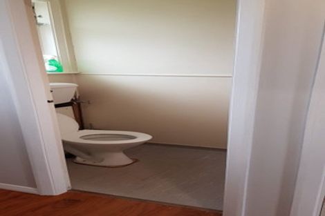 Photo of property in 20-22 Sievers Grove, Cannons Creek, Porirua, 5024