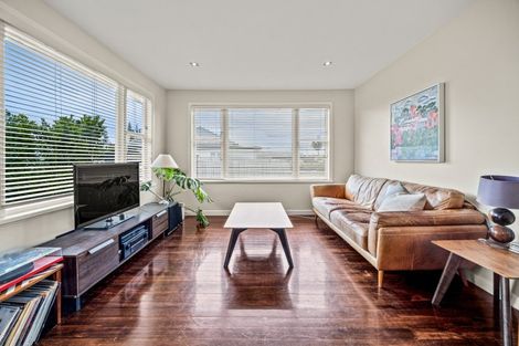 Photo of property in 1/254 Meola Road, Point Chevalier, Auckland, 1022