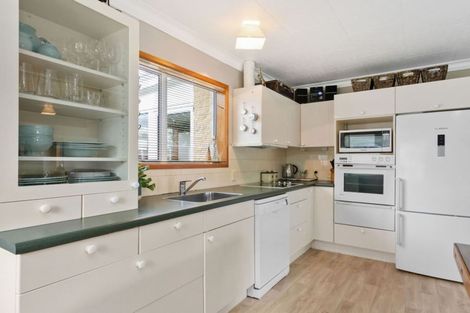 Photo of property in 27 Cross Street, Coalgate, 7673